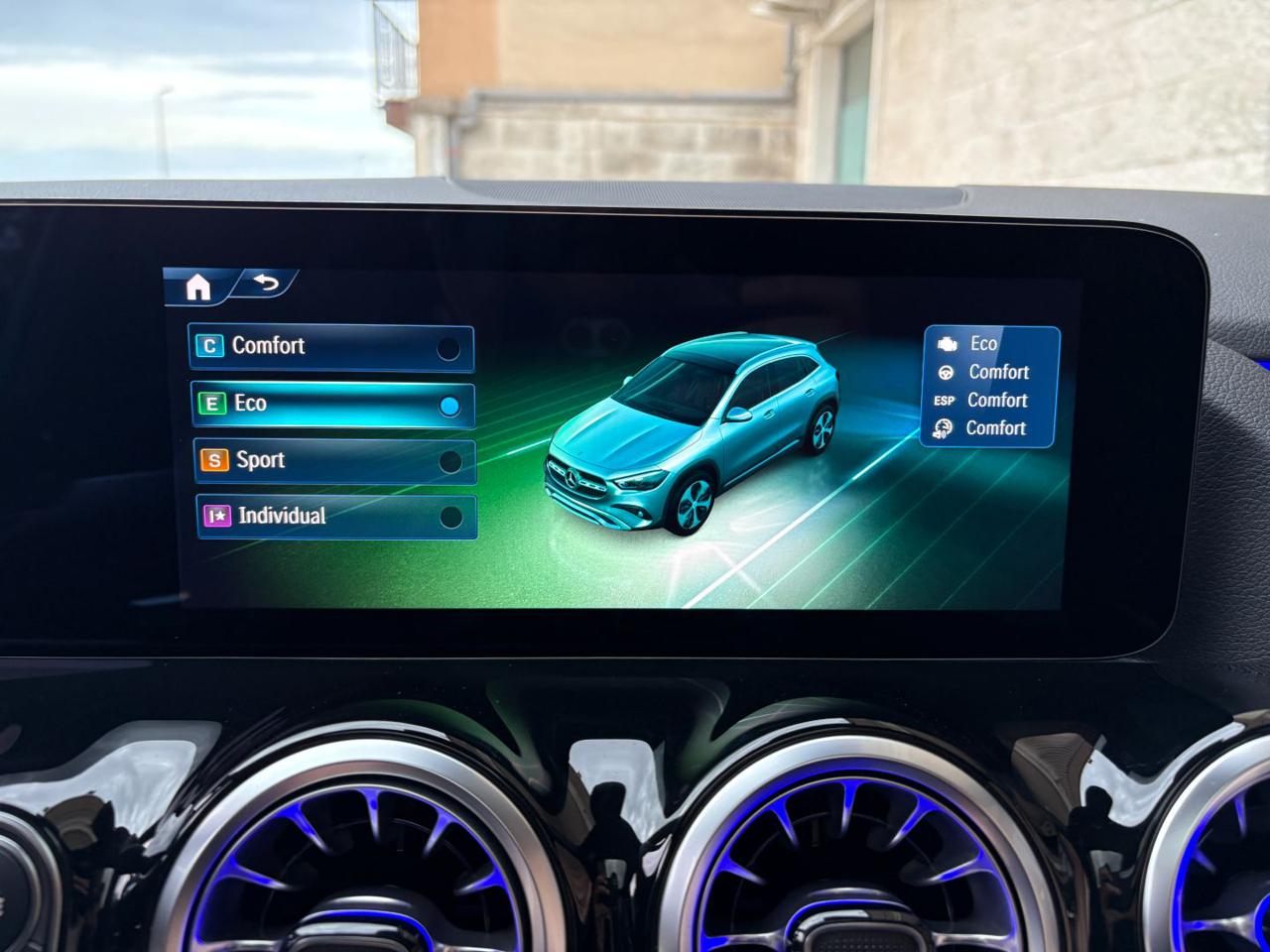 MERCEDES-BENZ GLA 200 d Automatic Premium Amg Pack Night-TETTO - 28