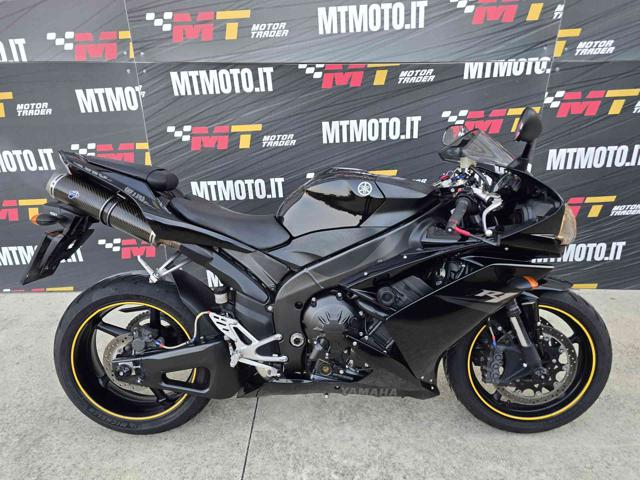 YAMAHA YZF R1 Nero metallizzato