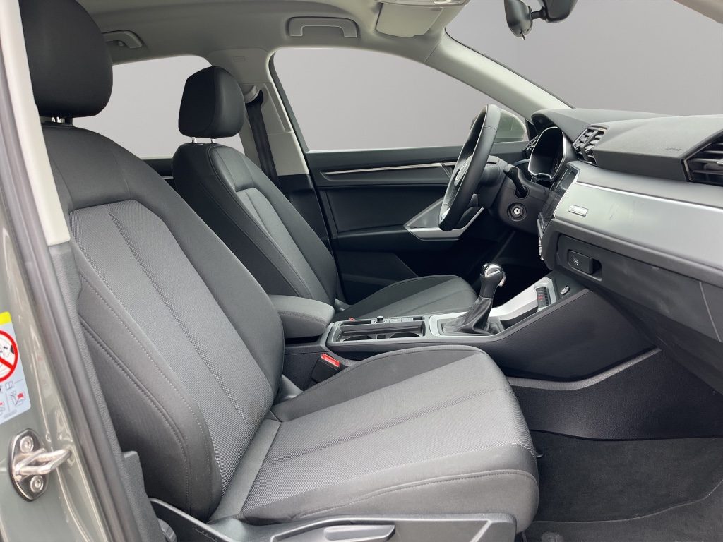 AUDI Q3 35 TDI S tronic Business Advanced - 9