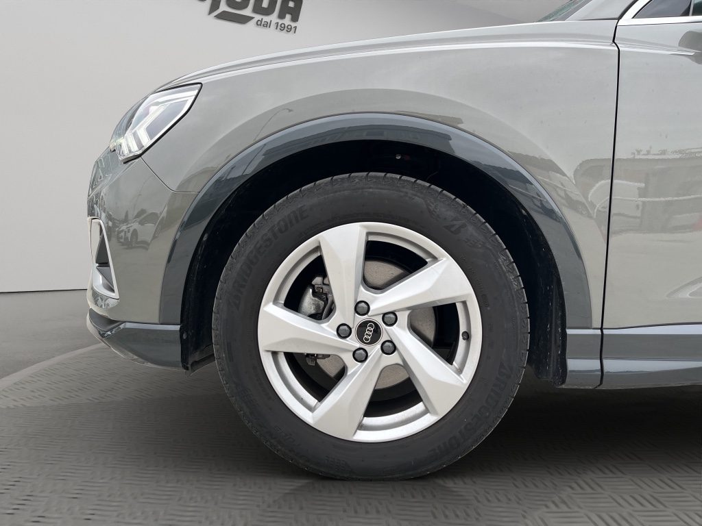 AUDI Q3 35 TDI S tronic Business Advanced - 17