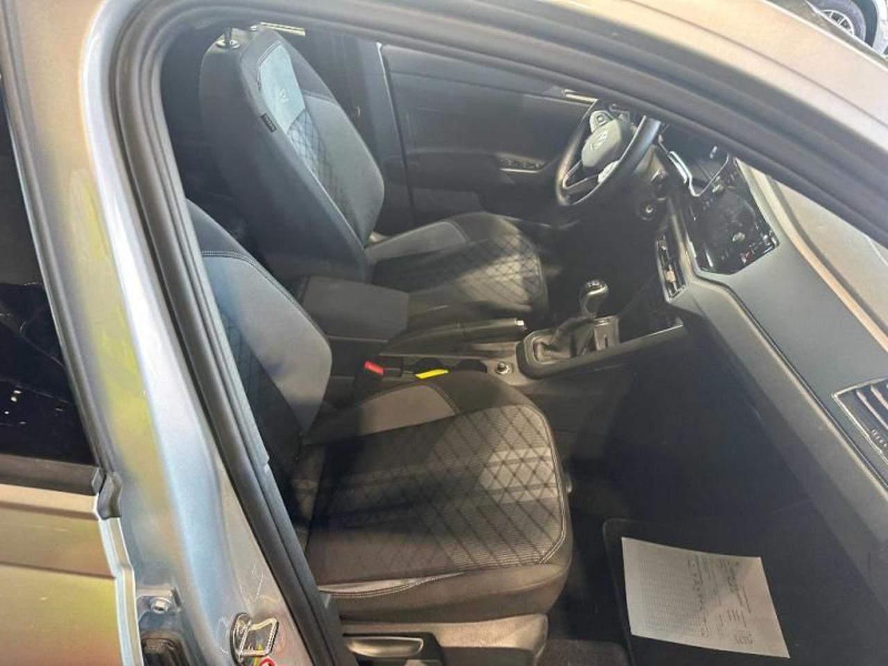 VOLKSWAGEN Taigo 1.0 TSI 115 CV R-Line TETTO APR/PAN - 9