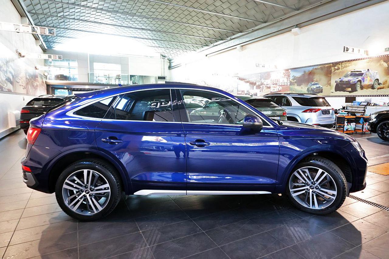 AUDI Q5 40 TDI Sportback Quattro S-Tronic S-Line Plus - 11