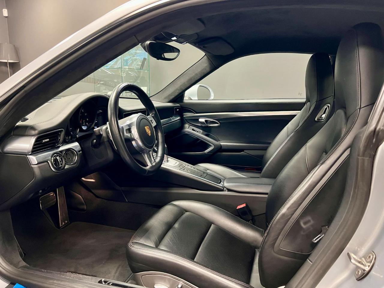 PORSCHE 911 3.4 Carrera 4 Coupé - 7