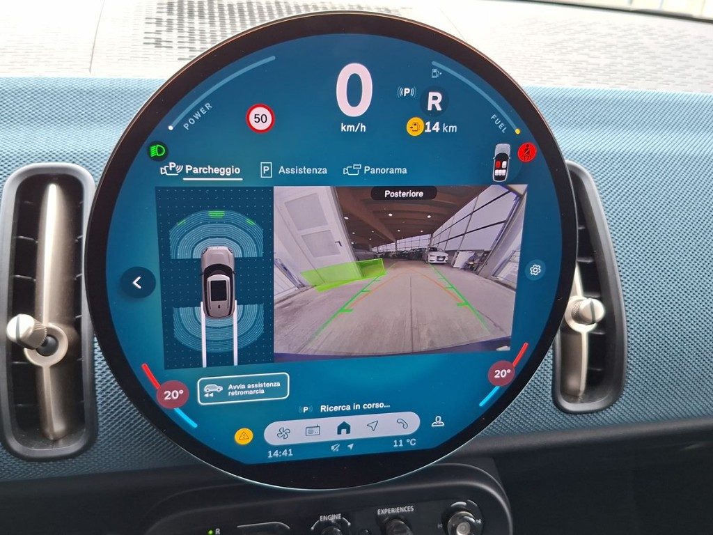 MINI Mini D Favoured Countryman Pacchetto M + Tetto apr. - 14