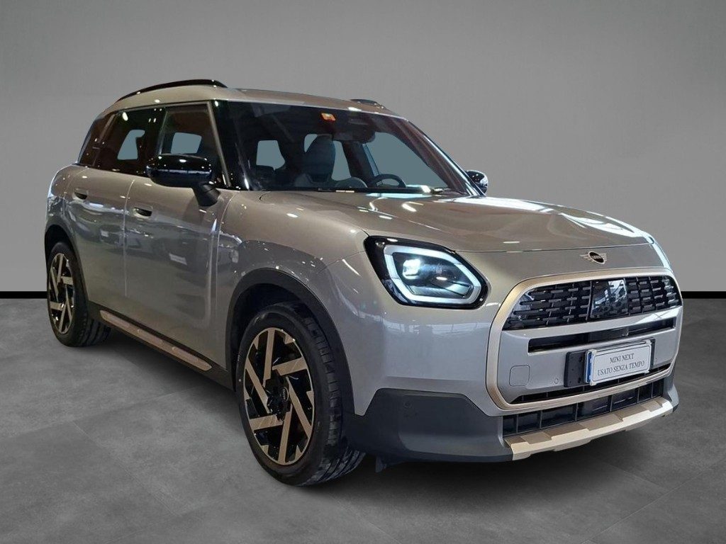 MINI Countryman D Favoured Countryman Pacchetto M + Tetto apr. - 16