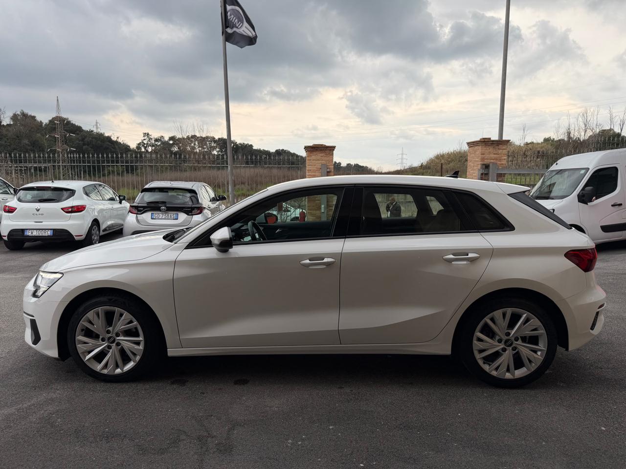 AUDI A3 SPB 35 TDI S tronic Business (NESSUN VINCOLO) - 9