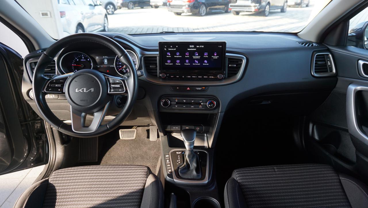 KIA Ceed 1.6 CRDi 136 CV MHEV DCT SW Business - 29