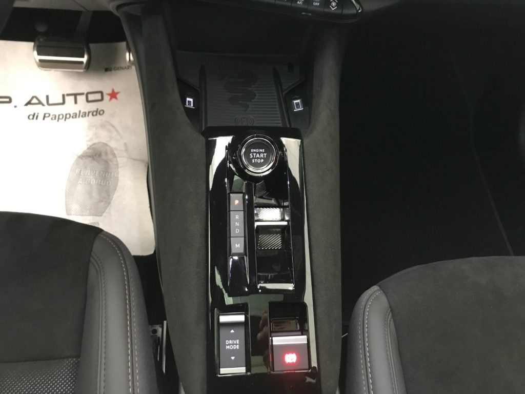 ALFA ROMEO Junior 1.2 145 CV Hybrid eDCT6 Intensa + Tetto - 12