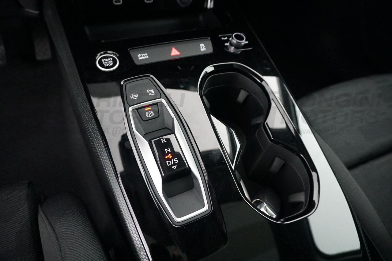 AUDI A5 AVANT 40 TDI 204CV MHEV+ S TRONIC S LINE EDITION - 37