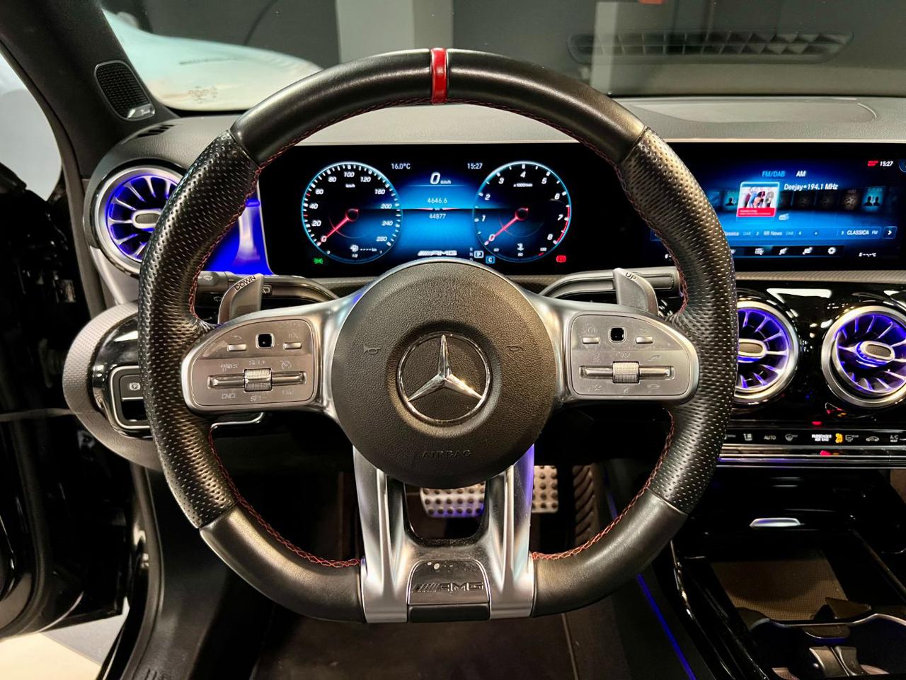 MERCEDES-BENZ A 35 AMG 4Matic - 19