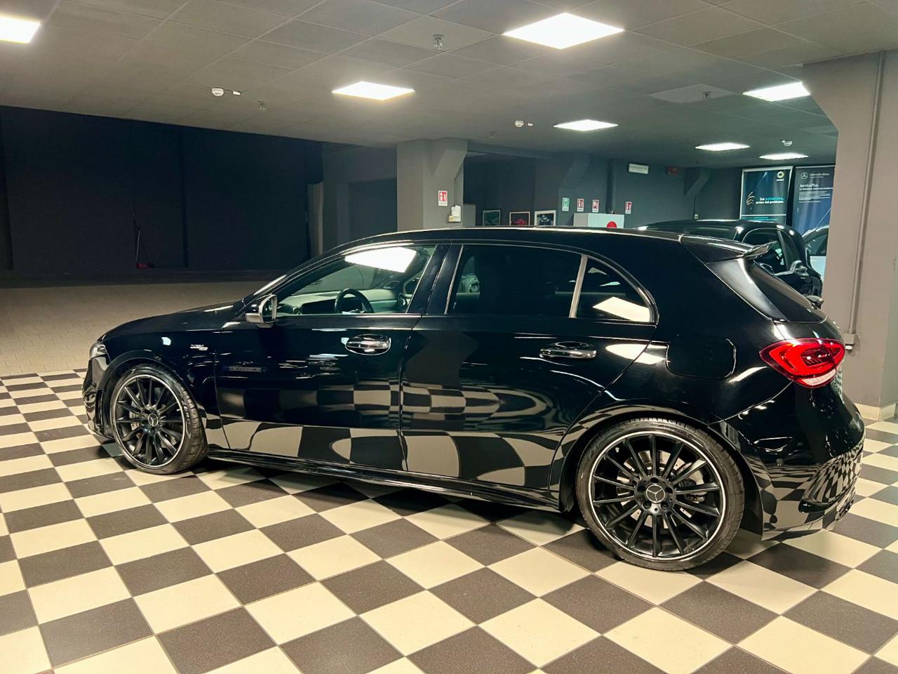 MERCEDES-BENZ A 35 AMG 4Matic - 2
