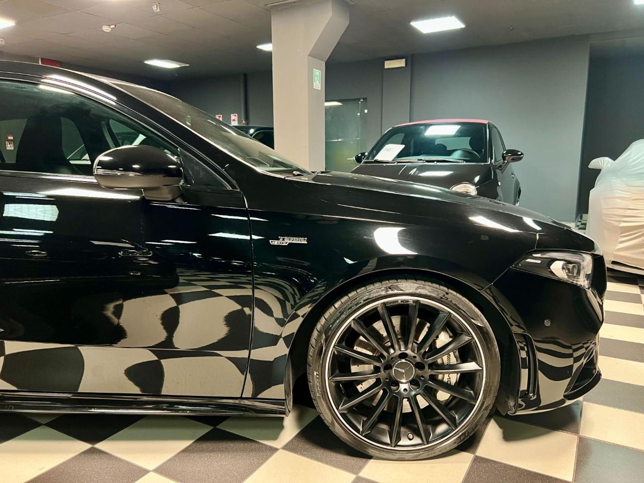 MERCEDES-BENZ A 35 AMG 4Matic - 6