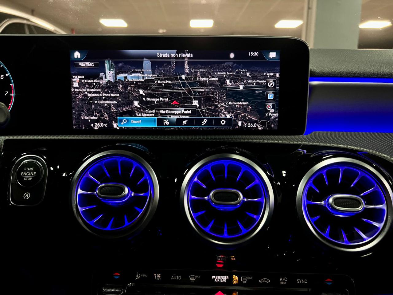 MERCEDES-BENZ A 35 AMG 4Matic - 29