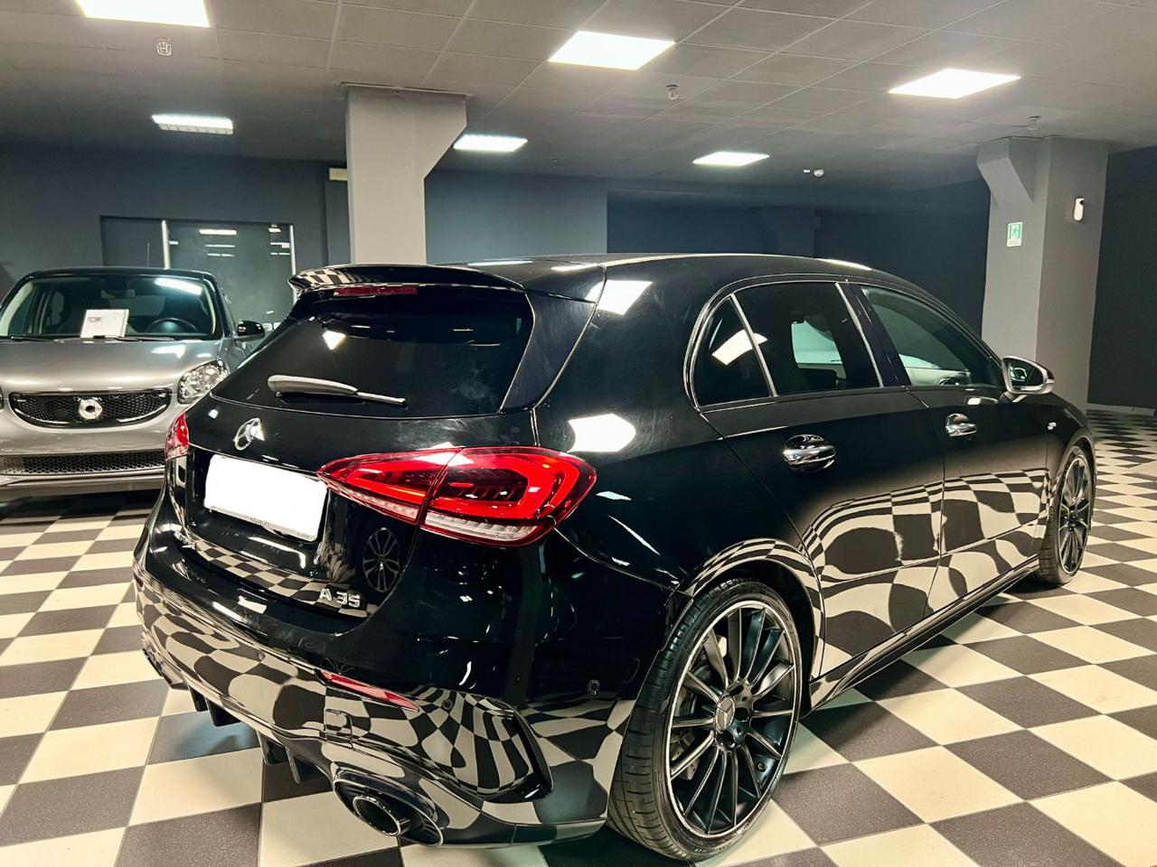 MERCEDES-BENZ A 35 AMG 4Matic - 7