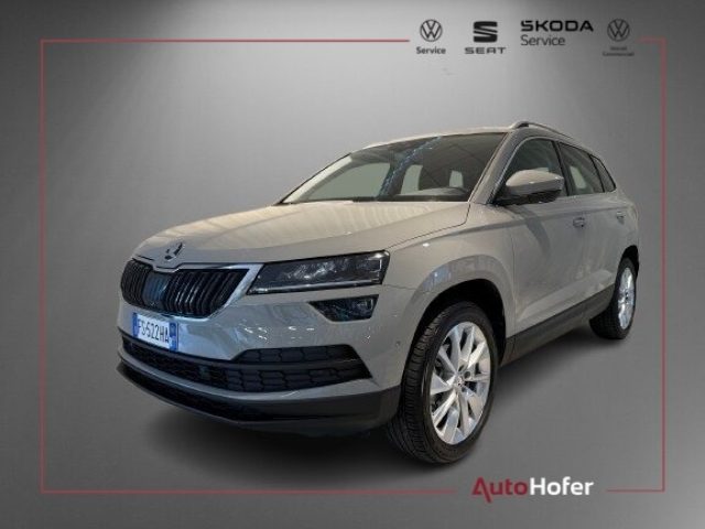 SKODA Karoq Grau metallisiert