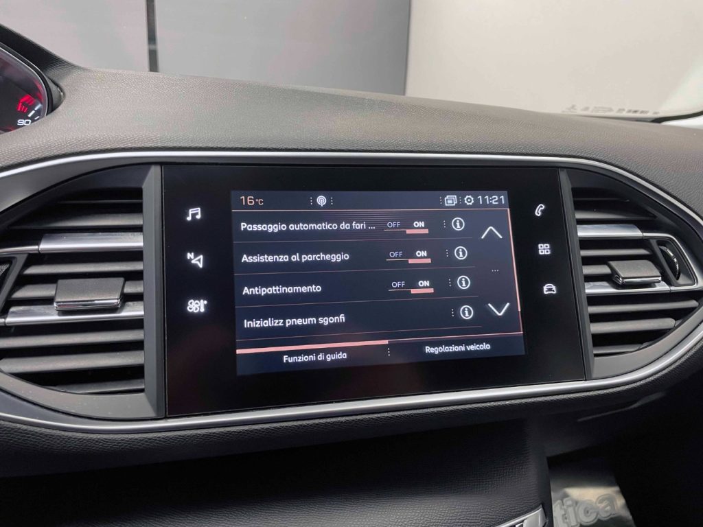 PEUGEOT 308 SW 1.5 BLUEHDI AUTO - IVA DEDUCIBILE - 26