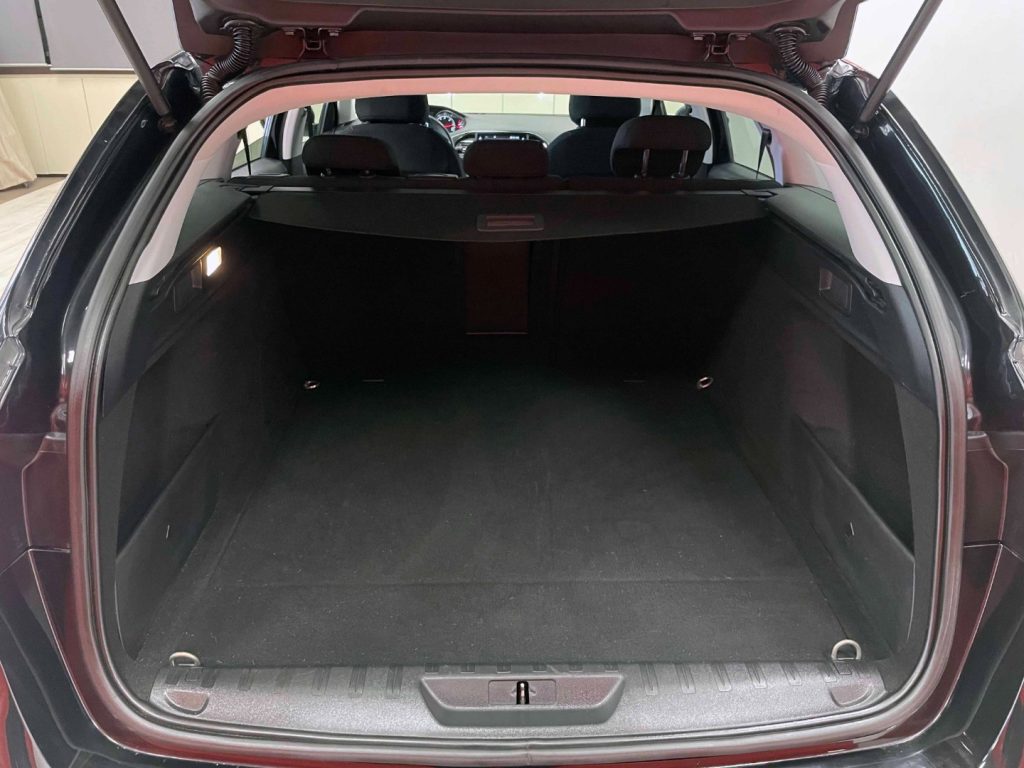 PEUGEOT 308 SW 1.5 BLUEHDI AUTO - IVA DEDUCIBILE - 30