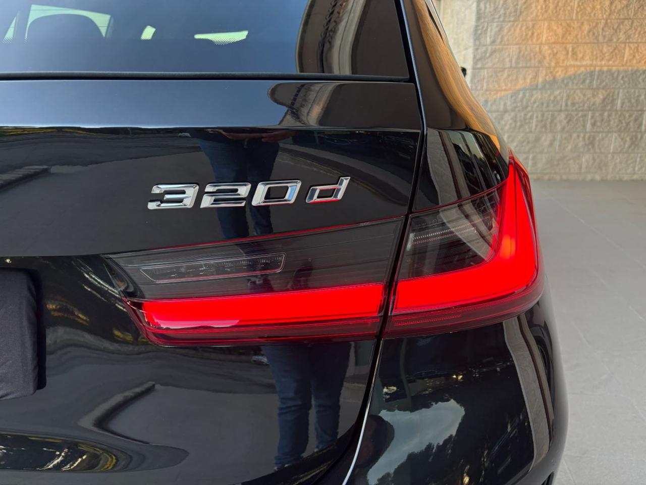 BMW 320 d 48V xDrive Touring Msport Pro TOTAL BLACK. - 51