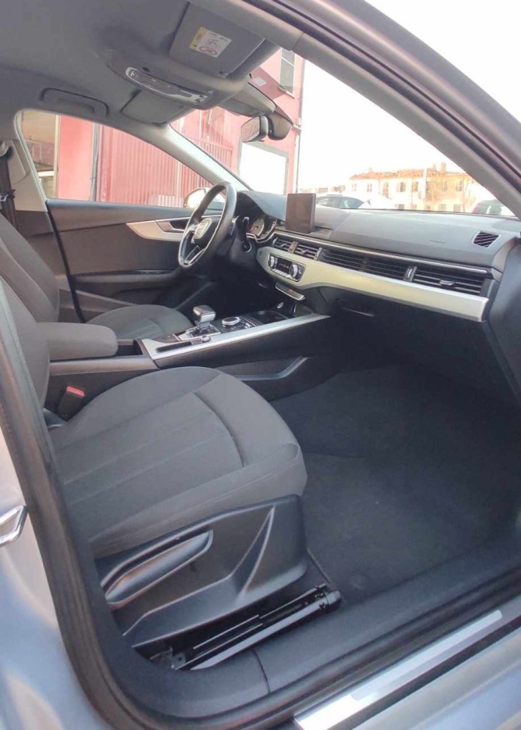 AUDI A4 Avant 35 TDI S tronic Business - 7