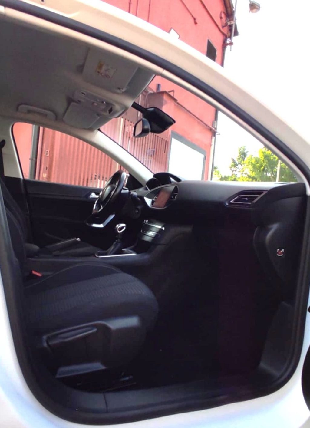 PEUGEOT 308 BlueHDi 130 S&S EAT6 SW Business - 12