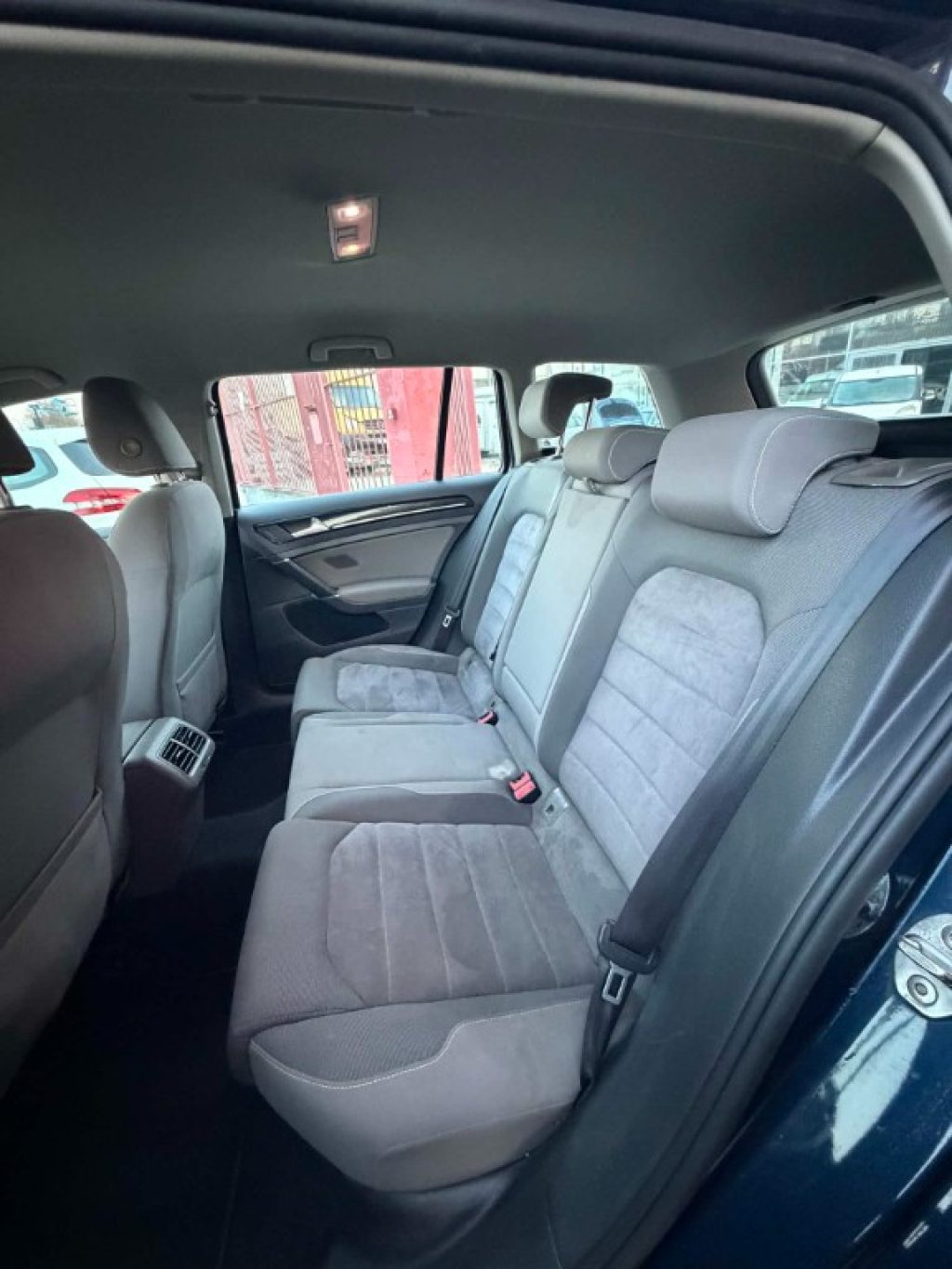 VOLKSWAGEN Golf Variant 2.0 TDI Executive BlueMotion Technology - 12