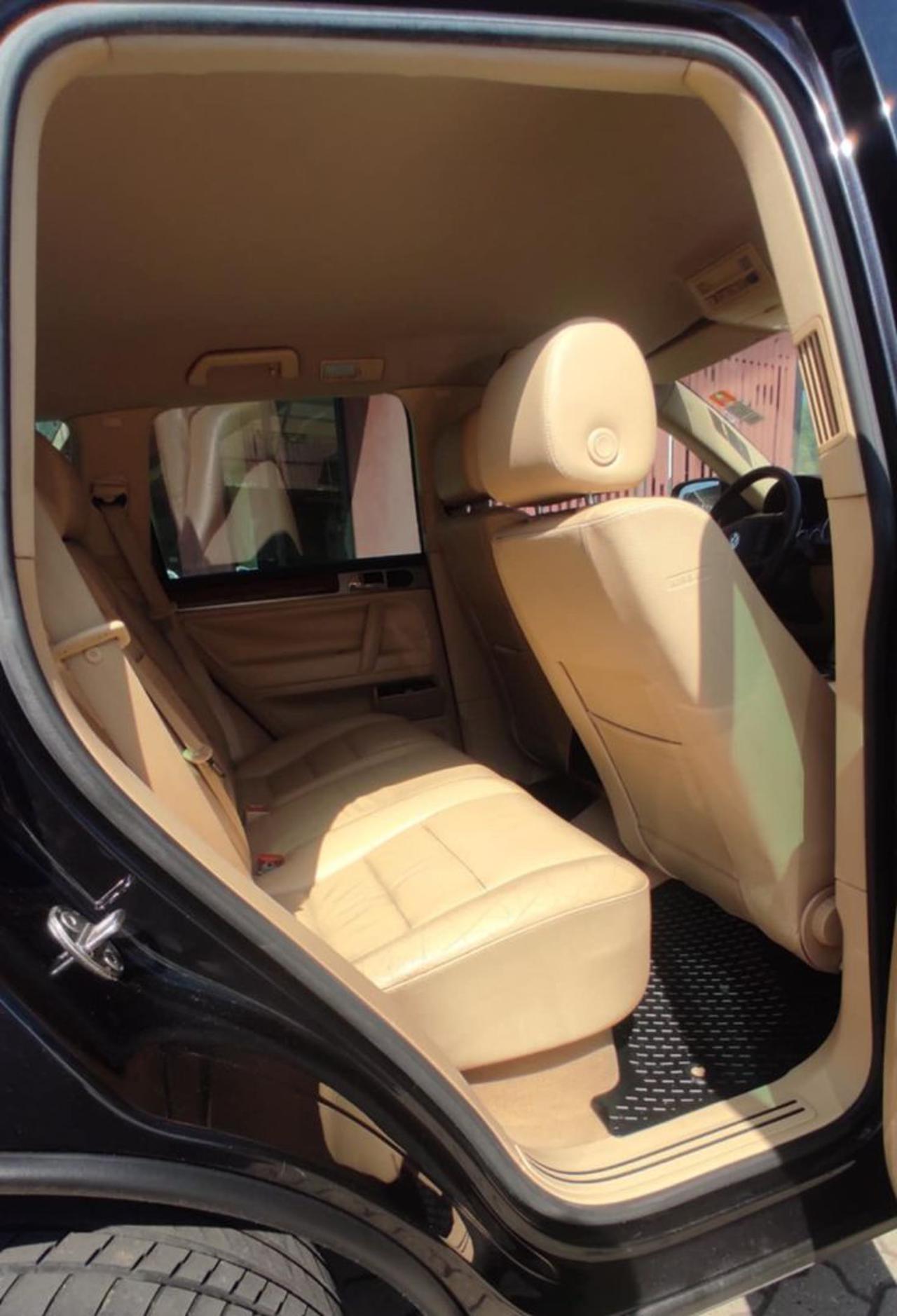 VOLKSWAGEN Touareg 3.0 TDI GANCIO TRAINO tiptronic Exclusive  V6 - 7