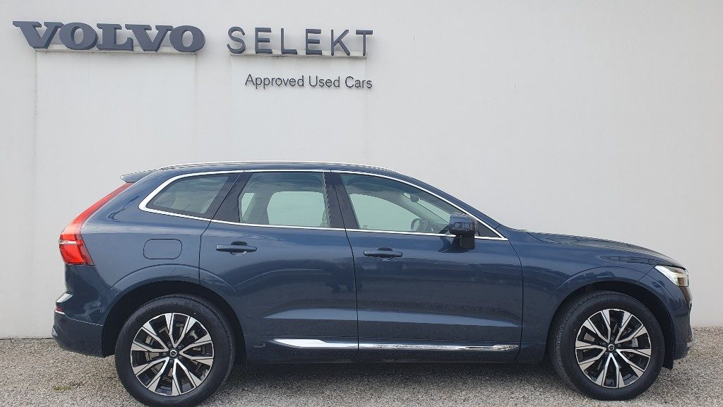VOLVO XC60 B4 (d) AWD automatico Plus Bright - Foto 4