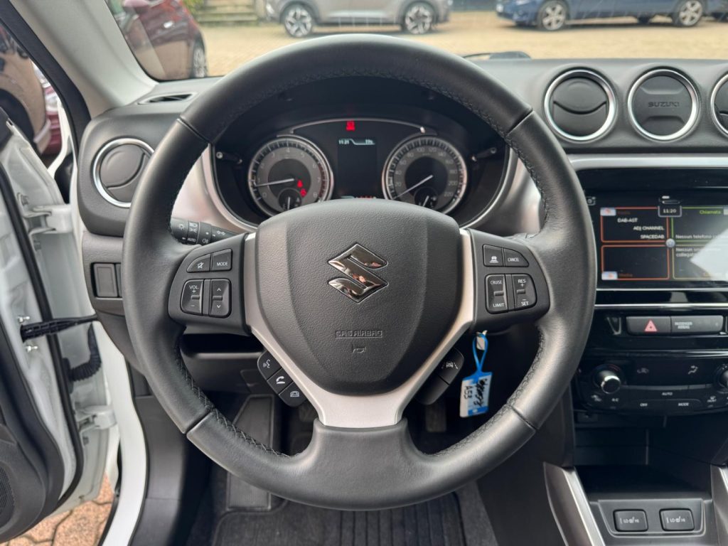 SUZUKI Vitara 1.4 Hybrid 130CV COOL - 9
