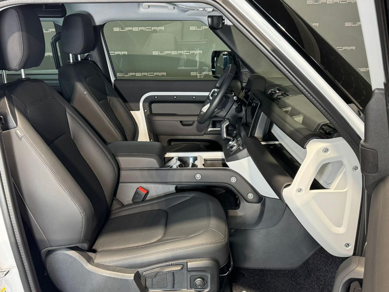 LAND ROVER Defender 90 3.0D I6 200 CV AWD Auto S - 9