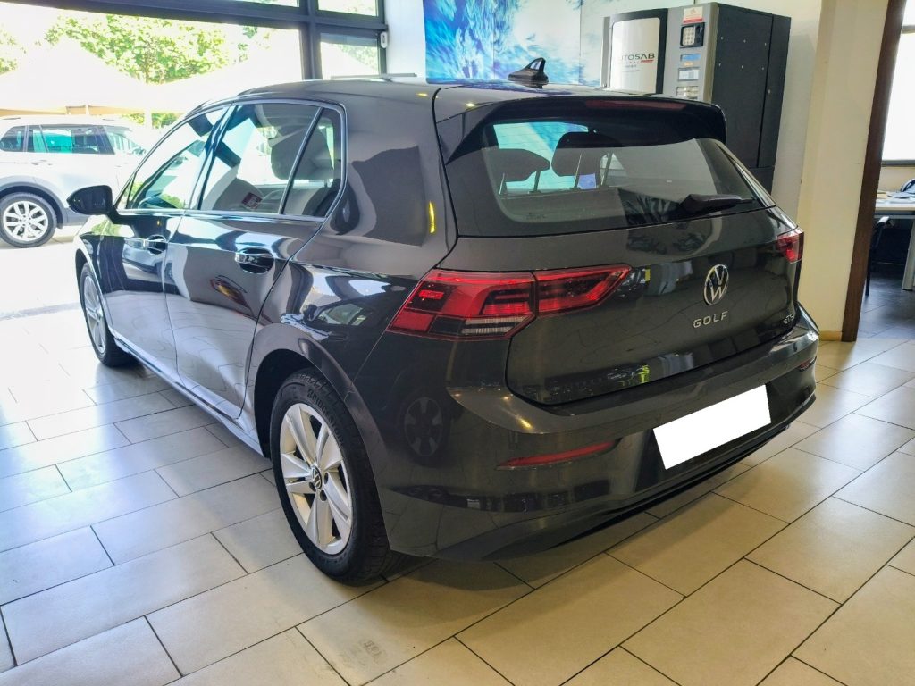 VOLKSWAGEN Golf 1.0 TSI 110 Cv e-EVO Aut. DSG Life - 4