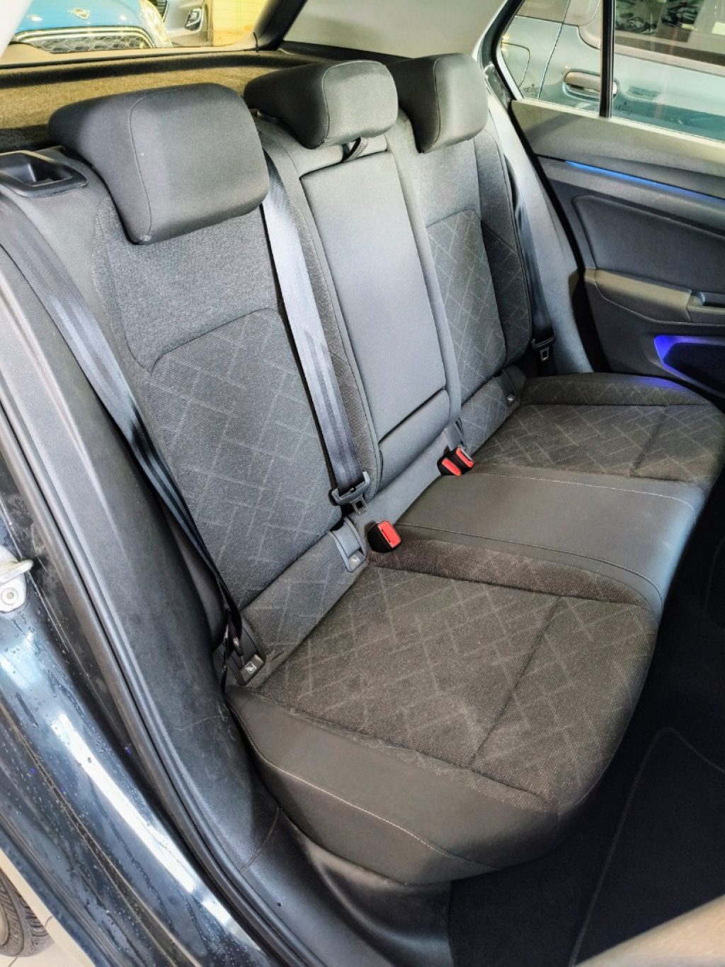 VOLKSWAGEN Golf 1.0 TSI 110 Cv e-EVO Aut. DSG Life - 17