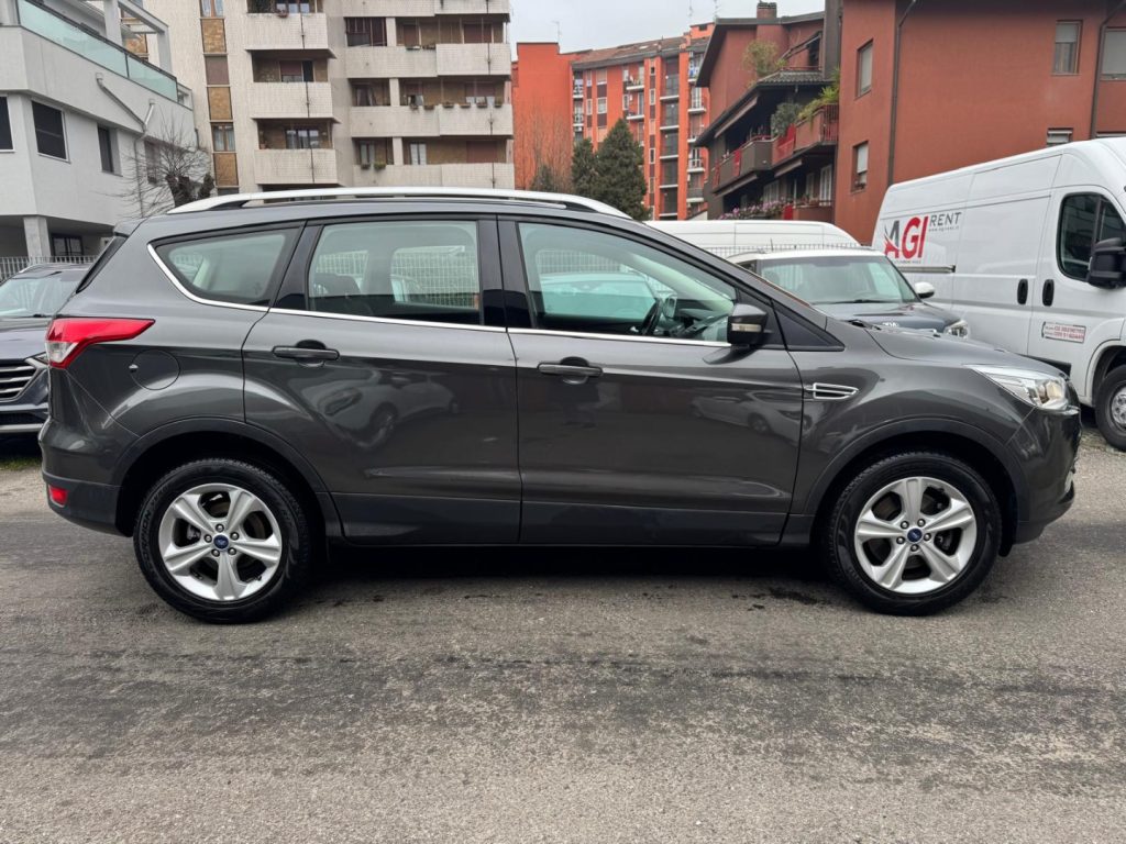 FORD Kuga 2.0 TDCI 120 CV S&S 2WD TITANIUM - 7