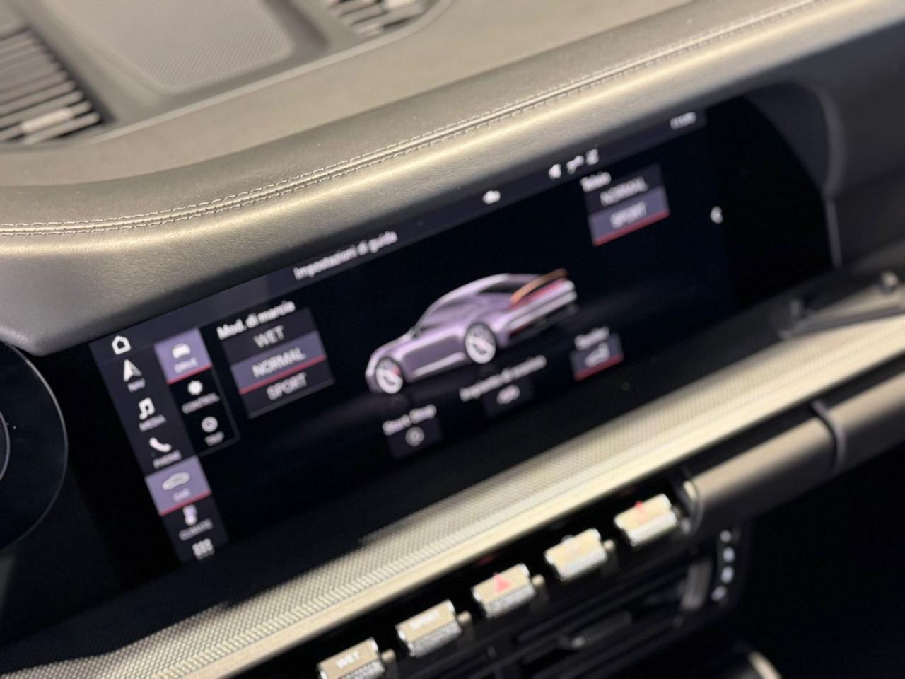 PORSCHE 911 Carrera - 15