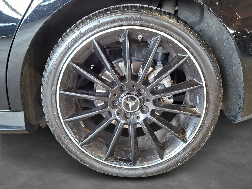 MERCEDES-BENZ A 180 d Premium Aut - 4