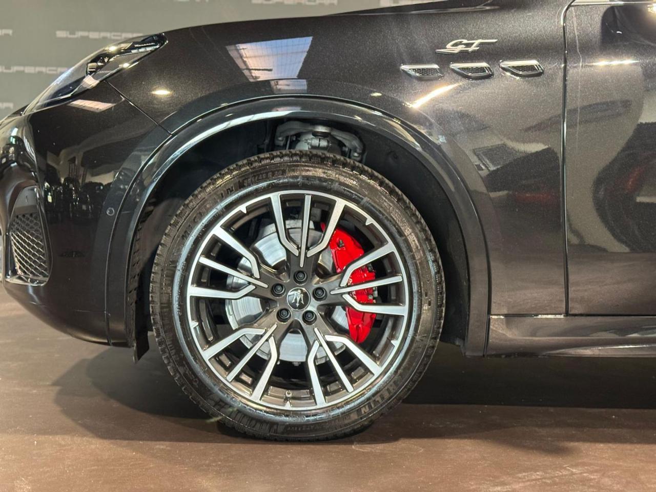 MASERATI Grecale MHEV 300 CV AWD GT - 8