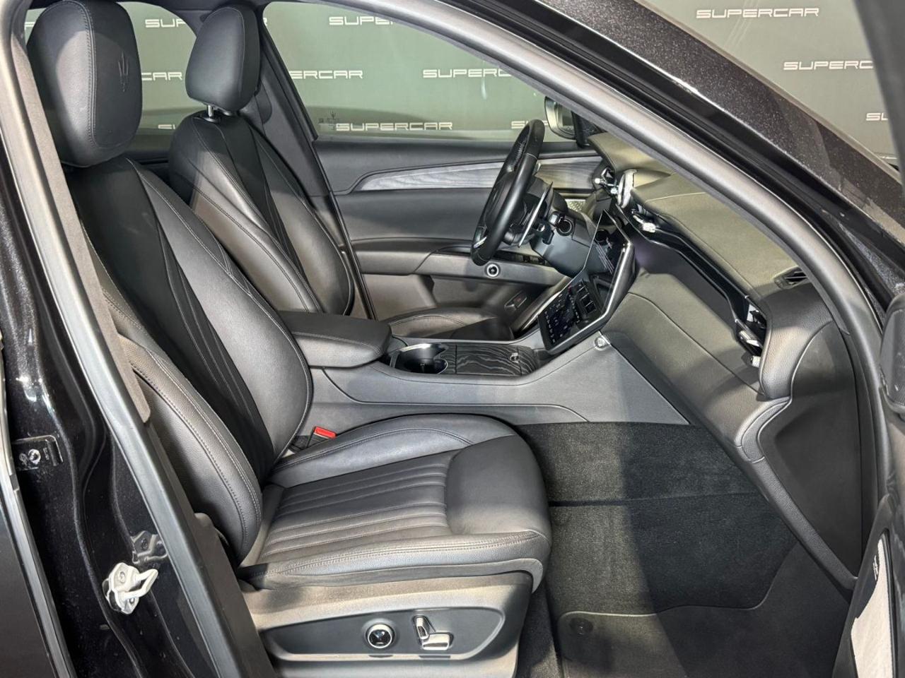 MASERATI Grecale MHEV 300 CV AWD GT - 12