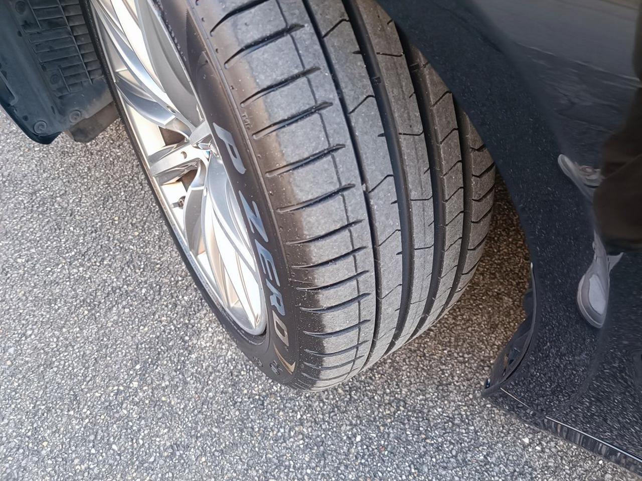 BMW 530 d 48V xDrive Luxury - 29