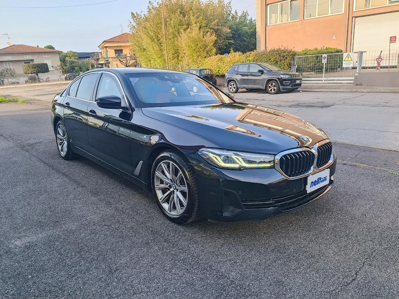 BMW 530 d 48V xDrive Luxury - 27