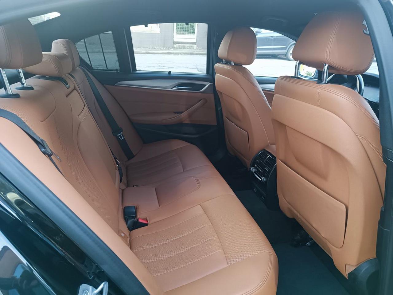 BMW 530 d 48V xDrive Luxury - 12