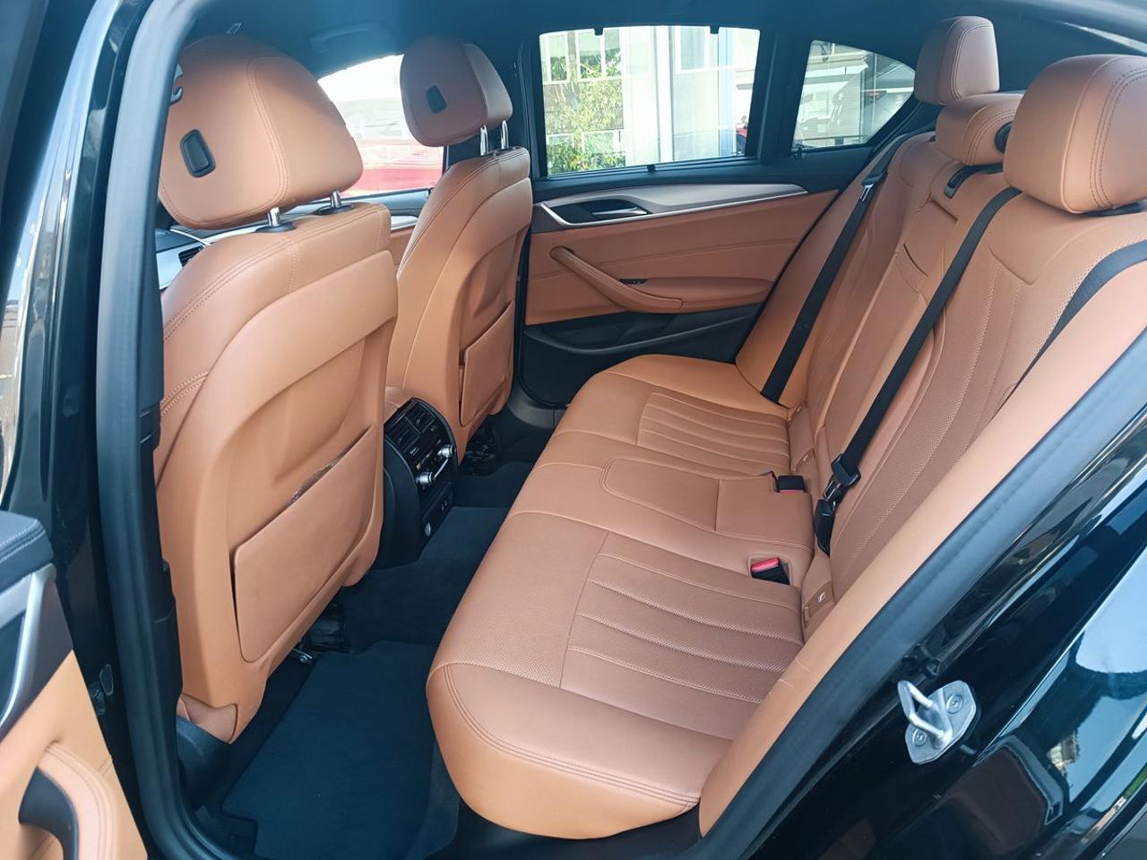 BMW 530 d 48V xDrive Luxury - 9