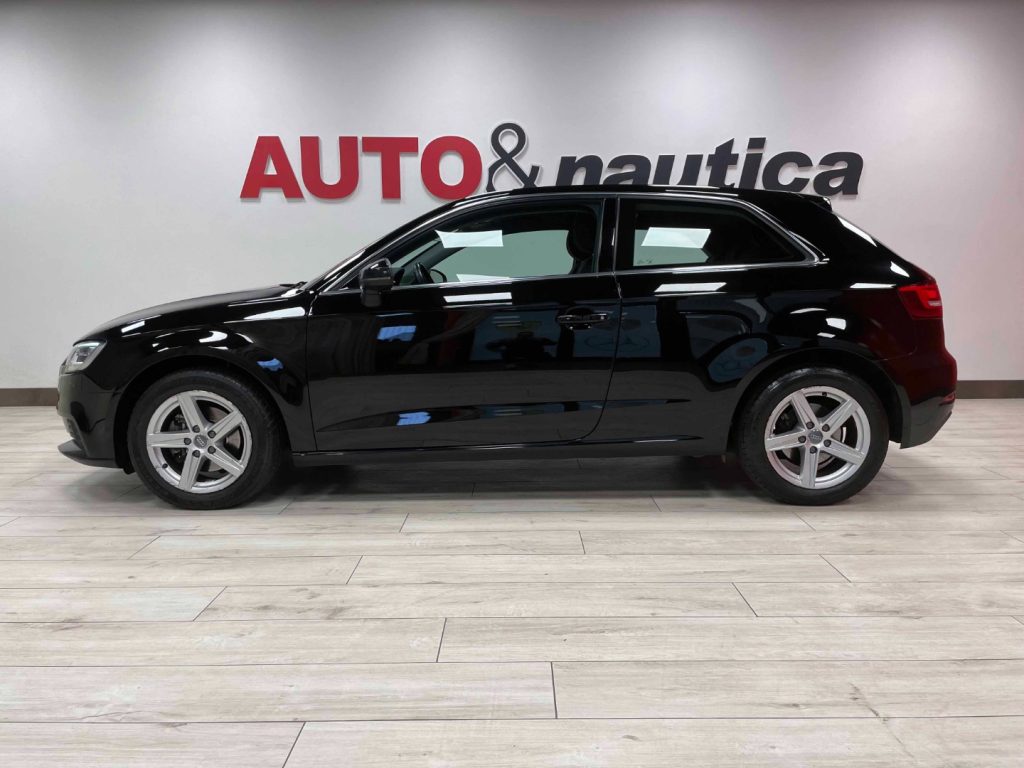 AUDI A3 3P 1.6 TDI 110CV - 6