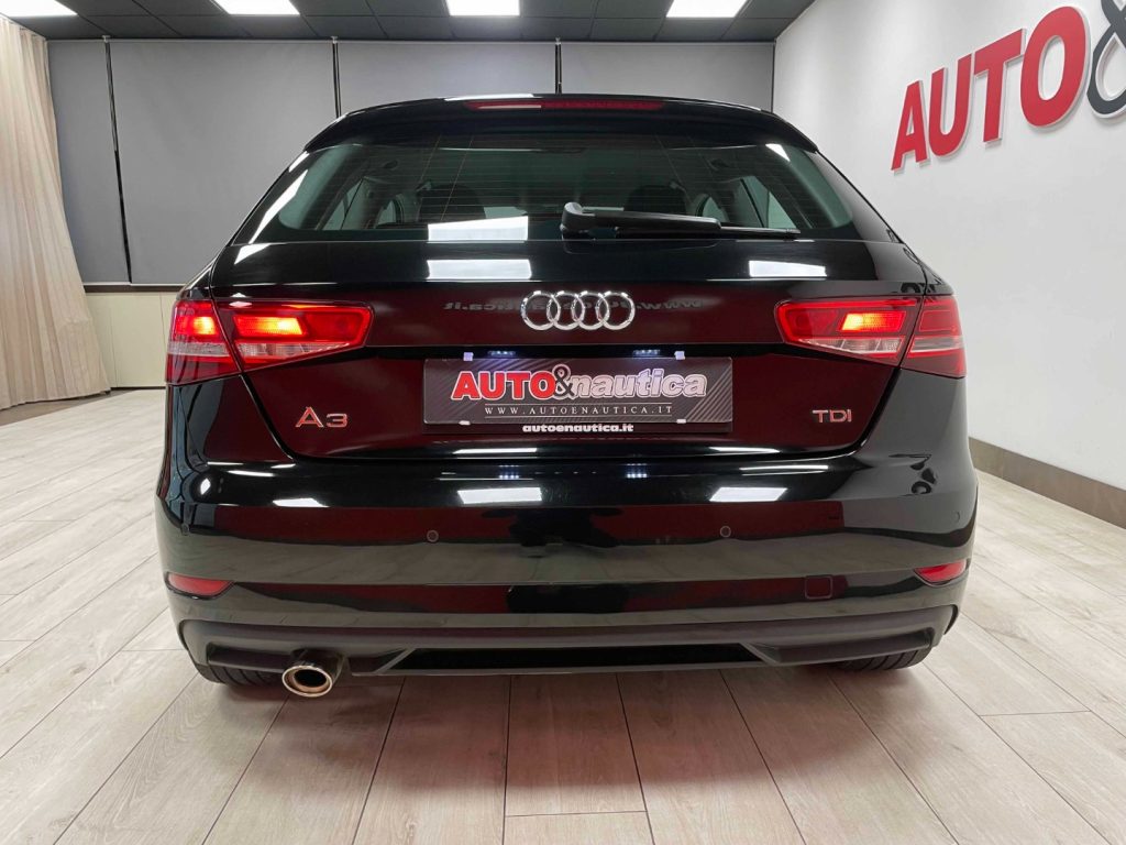 AUDI A3 3P 1.6 TDI 110CV - 9