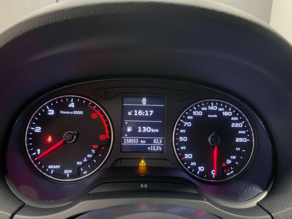 AUDI A3 3P 1.6 TDI 110CV - 21