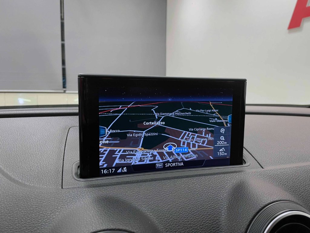 AUDI A3 3P 1.6 TDI 110CV - 23