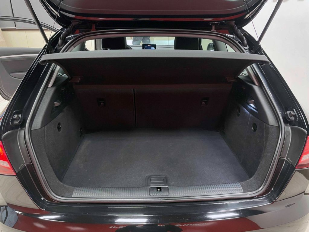 AUDI A3 3P 1.6 TDI 110CV - 30