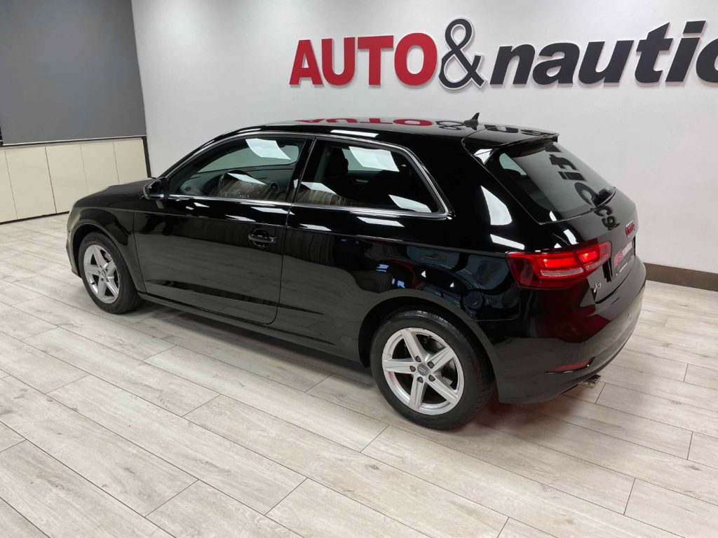 AUDI A3 3P 1.6 TDI 110CV - 36