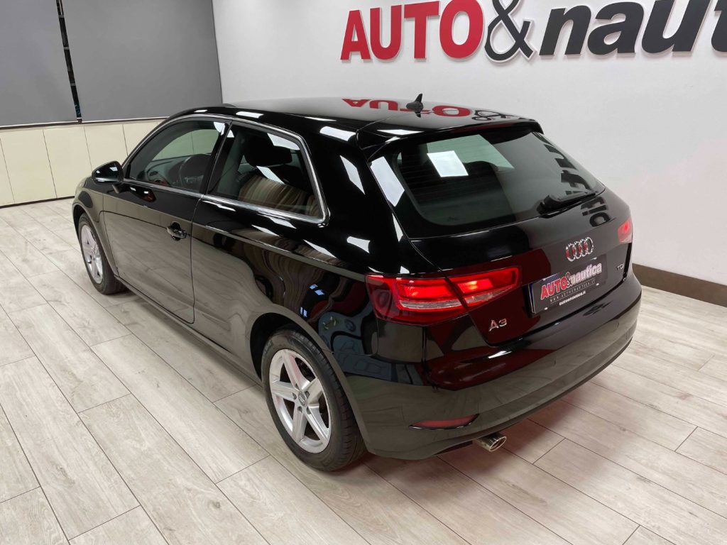 AUDI A3 3P 1.6 TDI 110CV - 37