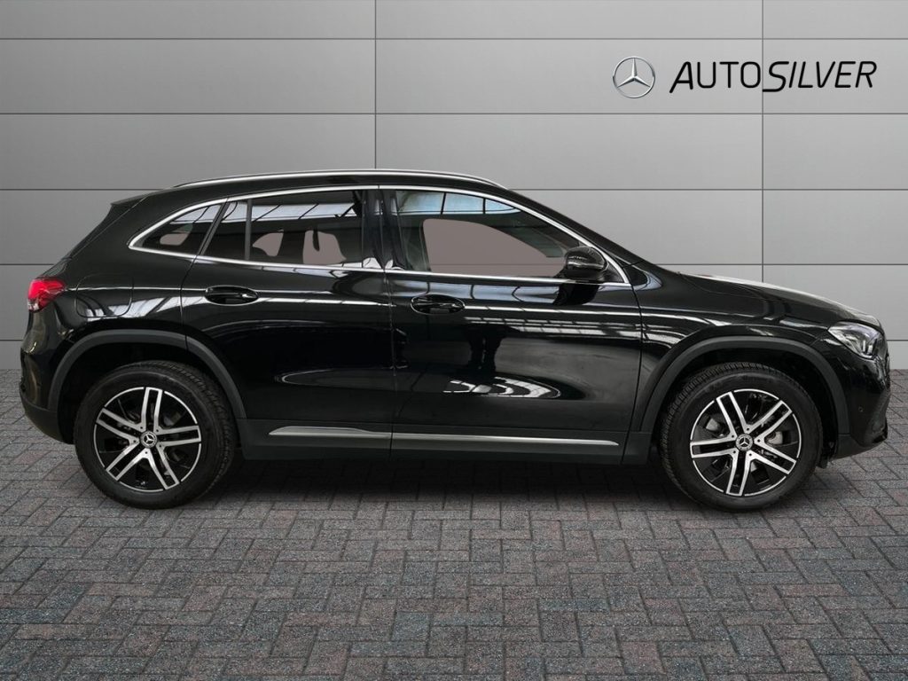 MERCEDES-BENZ GLA 250 e EQ-Power Automatic Sport Plus - 5