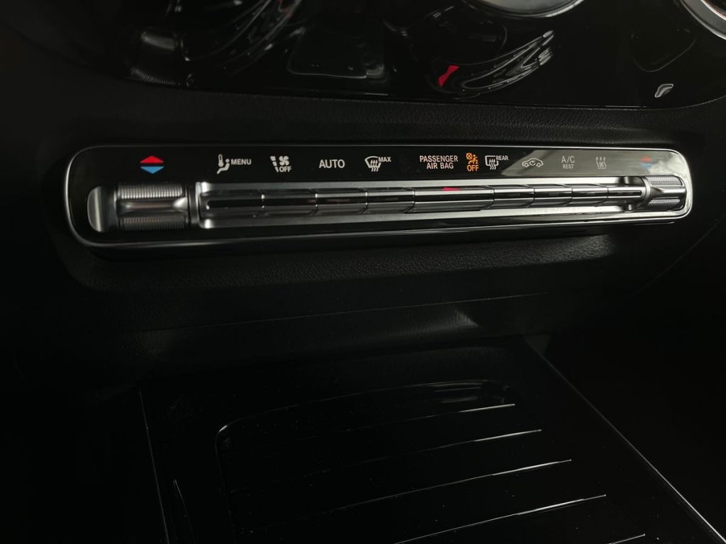 MERCEDES-BENZ GLA 250 e EQ-Power Automatic Sport Plus - 14