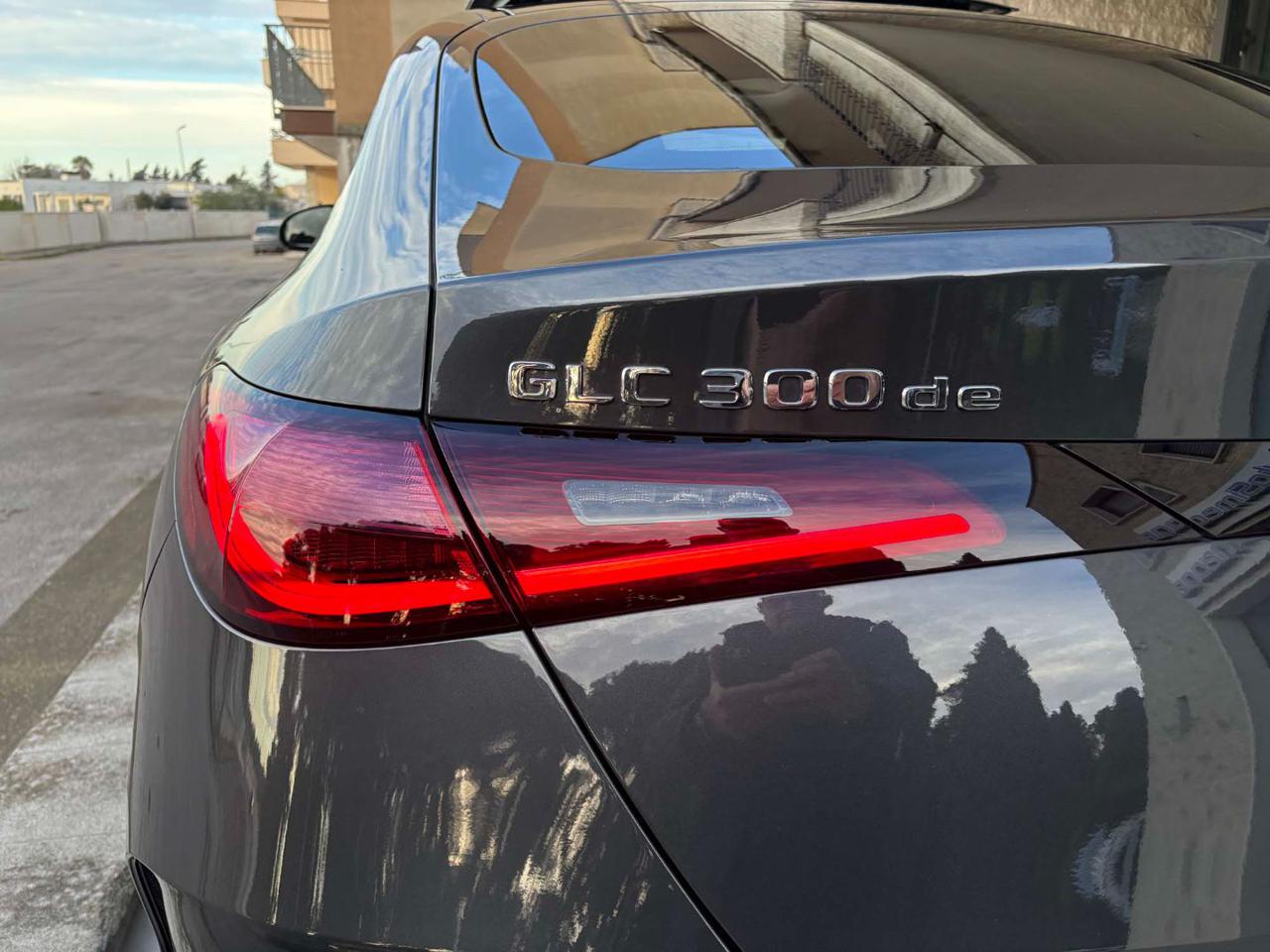 MERCEDES-BENZ GLC 300 de hybrid EQ 4Matic Coupé AMG Line Premium Plus. - 57